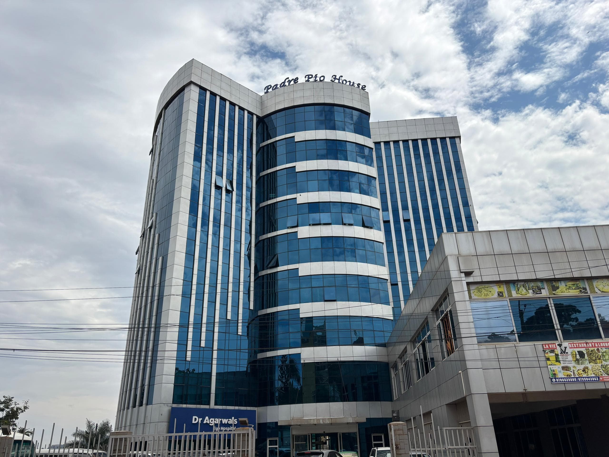 Padre Pio House, jengo la ofisi Kampala ambako Vitorra Holdings iko
